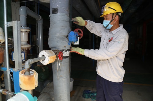 林国防拆除淡盐水阀门保温